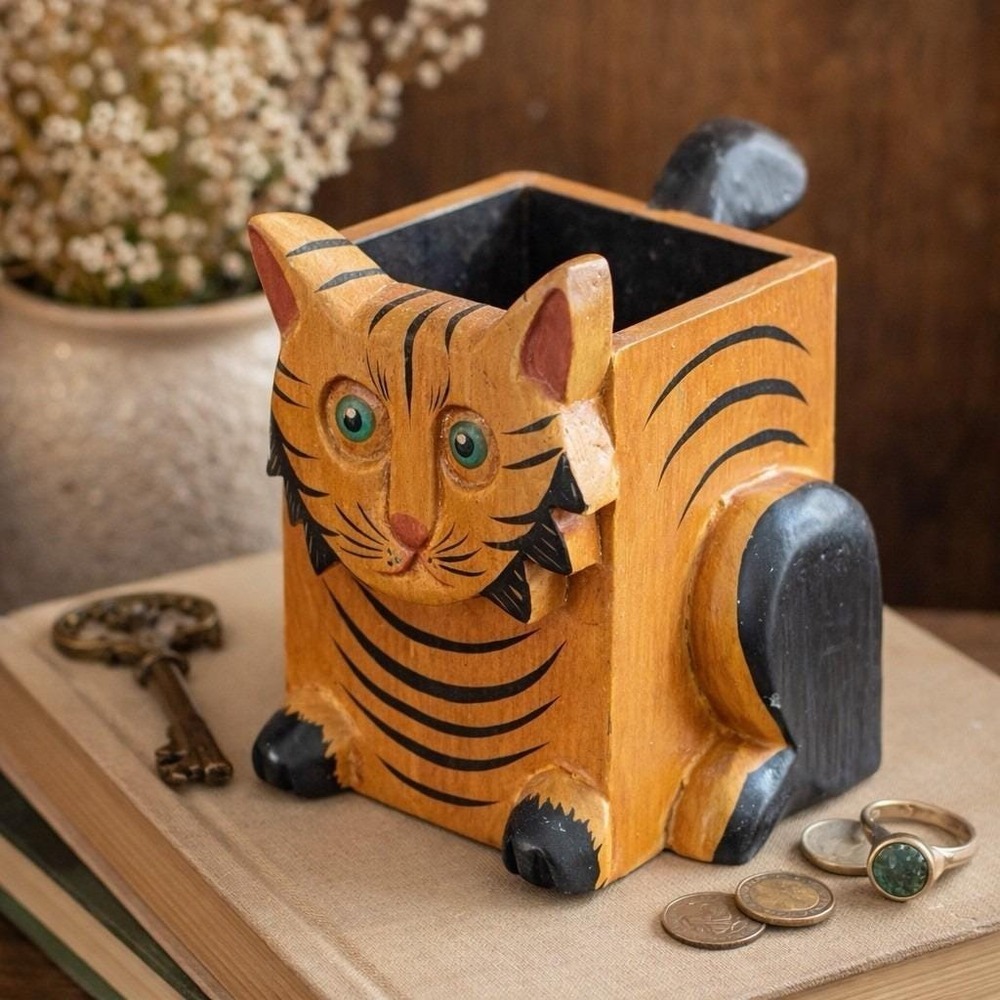 Hand Carved Wooden Cat Trinket Box Folk Art Kitty Storage Box‎ 5" Kitsch Cottage